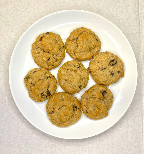 How To Make Chewy Oatmeal Raisin Cookies
